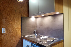 Mini - App. mit Küchenzeile klein