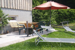 Haus Rastl, Grundlsee, Garten mit Grillmöglichkeit