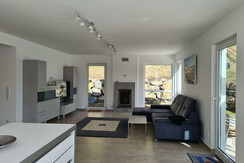 Wohnbereich mit Elektrokamin