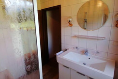 Appartement Röthelsteinblick, Bad Aussee, bathroom