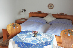 Doppelzimmer mit Dusche/WC u. Zusatzbett