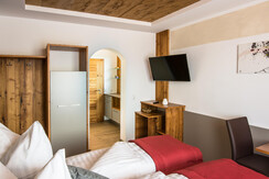 Doppelzimmer Durchgang