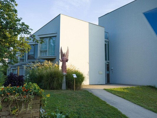 AndersOrt-ehemaliges-Kloster-St.-Gabriel-im-Gruene | © Stefan Hirzer