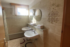 Doppelwaschzimmer Wohnung 2