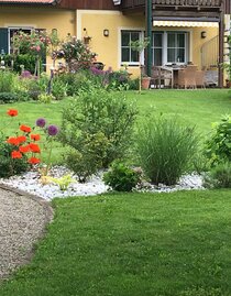 Garten mit Blick auf Terrasse | © Herberts Stubn | © Herberts Stubn