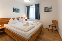 Schlafzimmer 1 mit Doppelbett