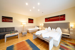 Junior Suite mit Doppel- und Einzelbett im Hotel S