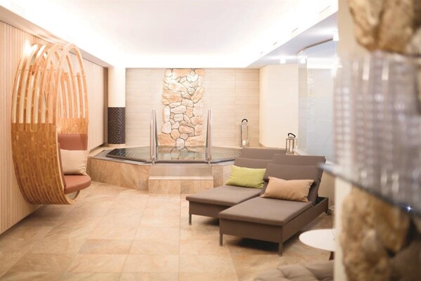 Hotel Weinlandhof/Stiefkind Fotografie Graz_1 | © Hotel - Restaurant Weinlandhof