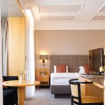 Photo of Junior suite, shower or bath, toilet | © Weinlandhof GmbH