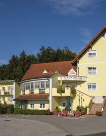 Aussenansicht Panoramahof | © Thermen- und Vulkanland | Bernhard Bergmann | © Thermen- und Vulkanland
