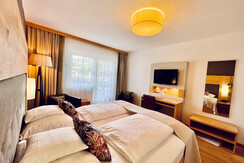 Doppelzimmer mit Balkon