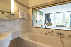 Hotel Gartenzimmer Bad 4*