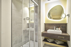 1_©andreasmaxones_04_01300080