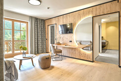 2_©andreasmaxones_02_01640113