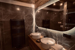 68D9B5EF-C80F-4BEE-8B61-E81A1CA63510