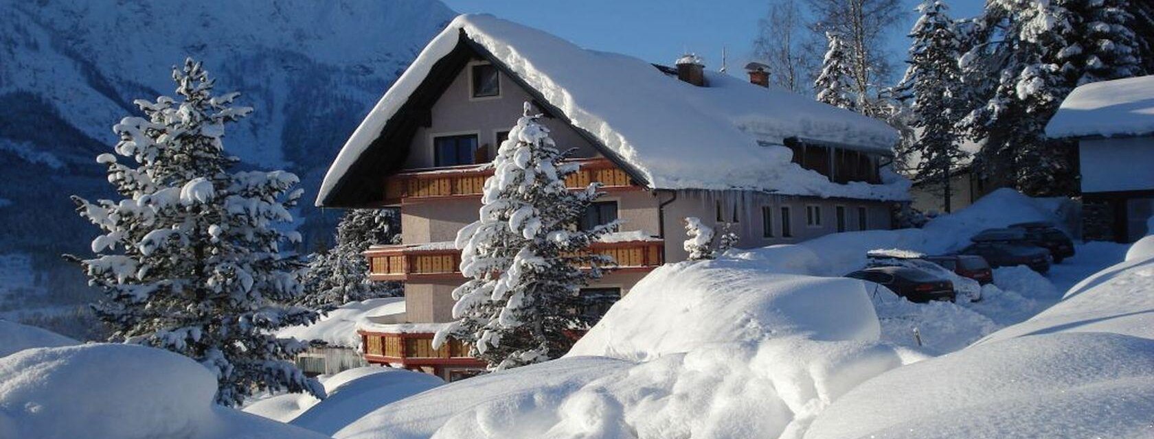 Hotel Sonnenuhr, Tauplitz, Skiabfahrt bis zum Haus