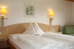Hotel Sonnenuhr, double bed, Tauplitz