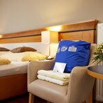 Photo of twin with shower, WC