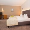Photo of 4-bed room, shower, toilet