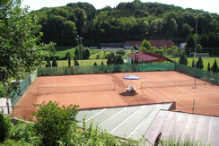 Tennisplatzneu
