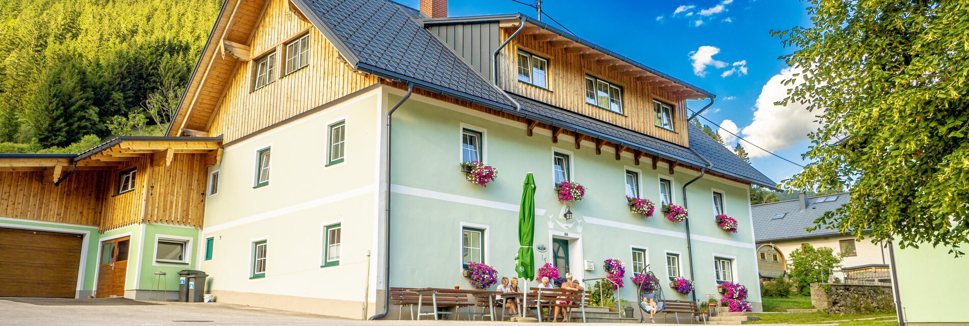 Bauernhaus im Sommer
