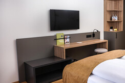 Doppelzimmer_©Foto Luttenberger, JUFA BR-28.jpg.jp