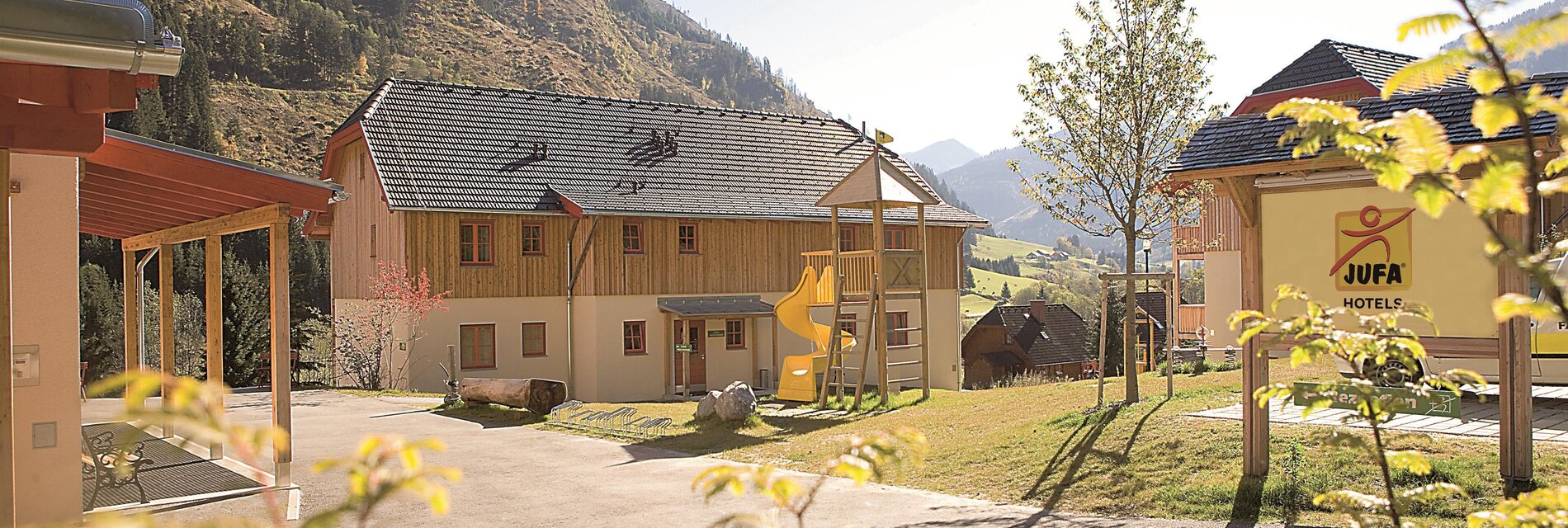 hotelansicht-jufa-hotel-donnersbachwald-almerlebni