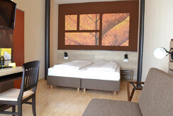 betten_dreibettzimmer_jufa_hotel_fuerstenfeld_spor