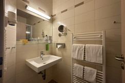 Bad im Doppelzimmer