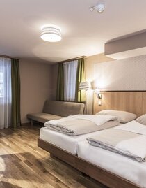 JUFA Hotel Grundlsee, Doppel- und Familienzimmer | © Jufa Hotels | JUFA Hotels | © JUFA Hotels