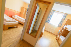 vorraum-appartement-jufa-hotel-lungau-xlarge-spieg