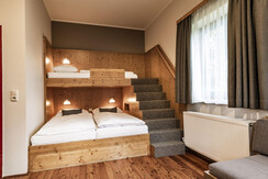 Familienzimmer mit Hochbett
