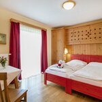 Bild von Superior Dreibettzimmer | © JUFA Hotel Tieschen