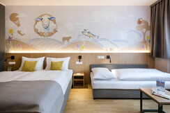 FF3_doppelzimmer-bett-beistellbett-kinder-jufa-hot