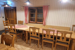 Jagdhütte, cozy dining table