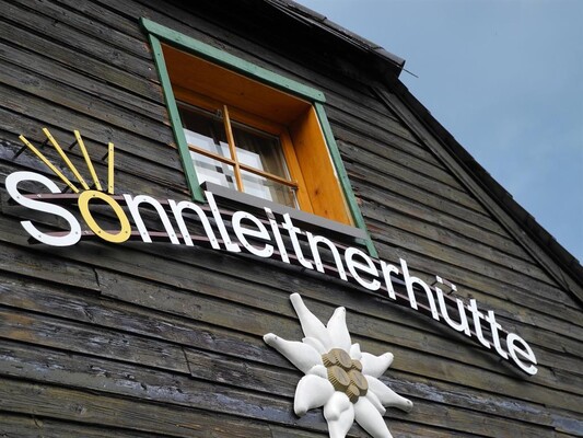 SonnleitnerHütte-Außenansicht-Murtal-Steiermark | © Sonnleitner Hütte