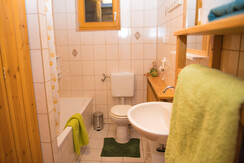 Katschwaldhuette-Badezimmer-Erdgeschoss-Murtal