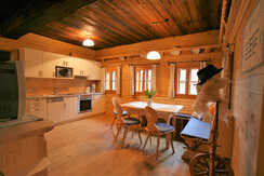 Wohnküche_Klein Bachbauer