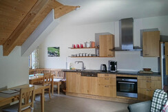 Knoedl-Alm-Ferienwohnung-Sandra-Kueche
