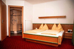 Morgenrot-Schlafzimmer2