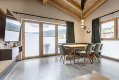 kbc_fw08_fta_2405_04