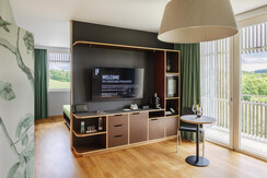 2024-LOISIUM-SHO-6056-Web-ret