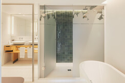 2024-LOISIUM-SHO-6036-Web-ret