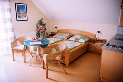 Familienzimmer mit Kochnische