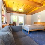 Bild von Familienzimmer mit Dusche, WC