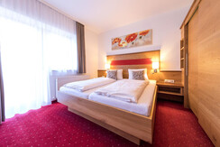 Doppelbettzimmer