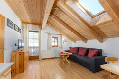 Wohnküche mit Schlafsofa