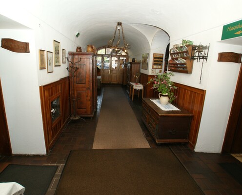 LandhotelGroggerhof-Hotelentrance-Murtal-Styria | © Landhotel Groggerhof