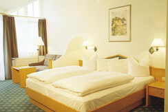 Hotelzimmer-Morgensonne