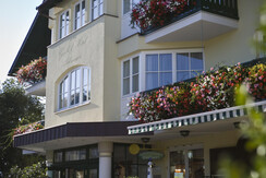 Aussenansicht Dorfplatz